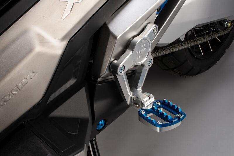 Rear Sets With Fold Up Foot Pegs for Honda Cobalto